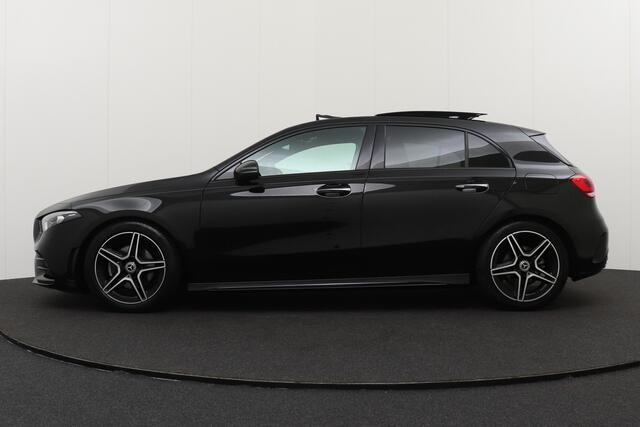 Mercedes-Benz A-KLASSE 180 Aut. AMG Night Pano-dak Memory Trekhaak Camera