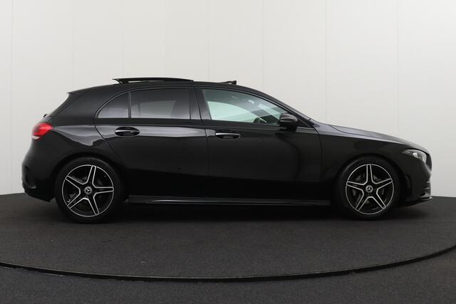 Mercedes-Benz A-KLASSE 180 Aut. AMG Night Pano-dak Memory Trekhaak Camera