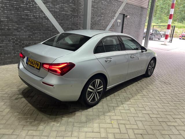 Mercedes-Benz A-KLASSE 180 Advantage | ACC | Camera | Apple Carplay | Midline Sound