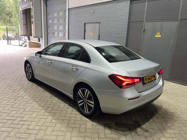 Mercedes-Benz A-KLASSE 180 Advantage | ACC | Camera | Apple Carplay | Midline Sound