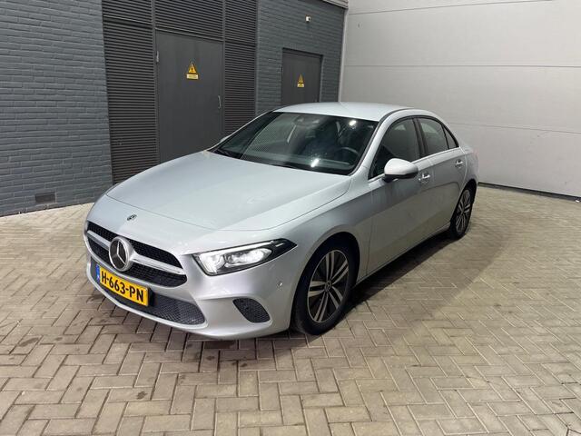 Mercedes-Benz A-KLASSE 180 Advantage | ACC | Camera | Apple Carplay | Midline Sound