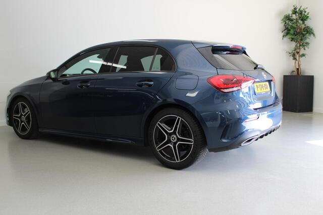 Mercedes-Benz A-KLASSE 180 Business Solution AMG | 18'LMV | SFEER | PDC-V/A | CAMERA | CARPLAY | CLIMA | NAVI | D-GLAS | KEYLESS |