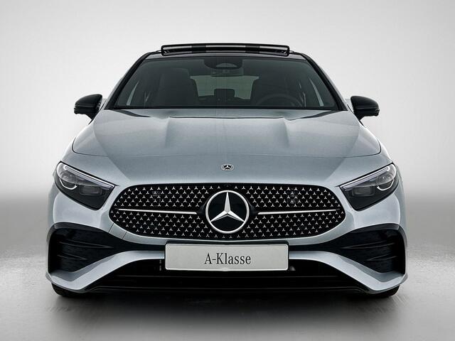 Mercedes-Benz A-KLASSE 180 Business Solution AMG | Nightpakket | Premium Plus pakket | Parkeerpakket met 360°-camera | KEYLESS GO | Head-up display | Dodehoekassistent | Stoelverwarming voor | EASY PACK achterklep |