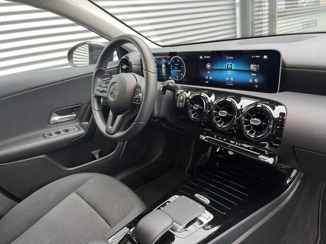 Mercedes-Benz A-KLASSE 200 Business Solution