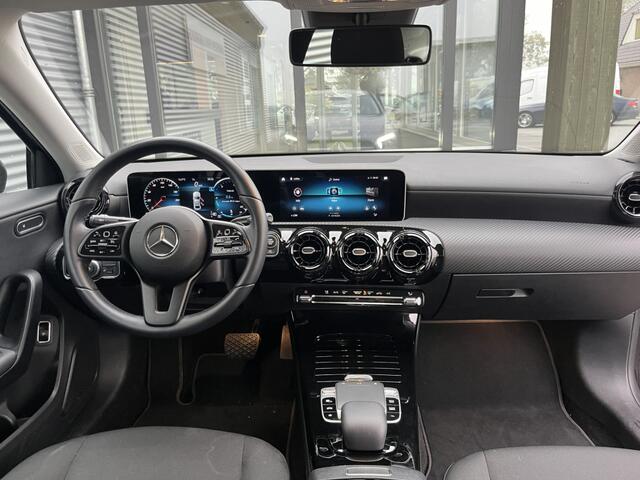 Mercedes-Benz A-KLASSE 200 Business Solution