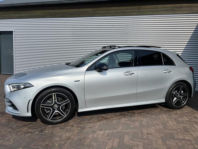 Mercedes-Benz A-KLASSE 250 e Business Solution AMG Limited panoramadak night pakket
