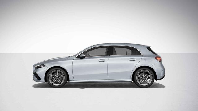 Mercedes-Benz A-KLASSE 180 Star Edition AMG Line | AMG | Achteruitrijcamera | led koplampen | Stoelverwarming voor