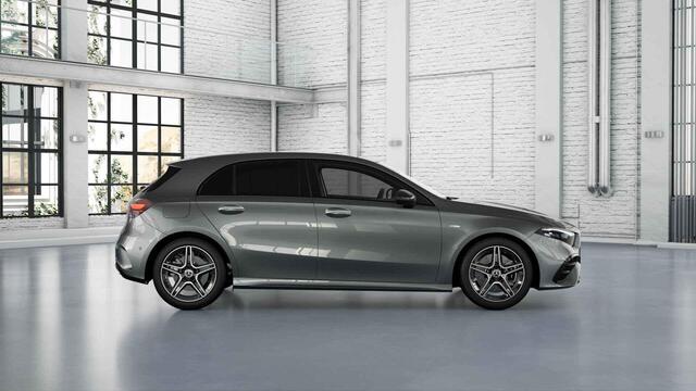 Mercedes-Benz A-KLASSE 250e Star Edition AMG Line | Night | Panoramadak | Sfeerverlichting | Stoelverwarming | Parkeercamera |