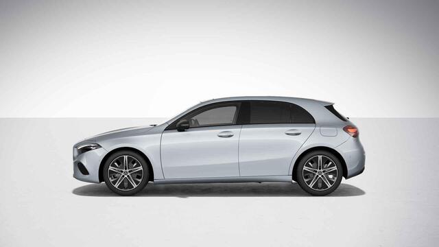 Mercedes-Benz A-KLASSE 180 Star Edition Luxury Line | Panoramaschuifdak | | Night | Achteruitrijcamera | LED-koplampen | Dodehoekassistent