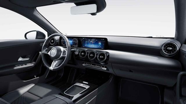 Mercedes-Benz A-KLASSE 250e Star Edition | Achteruitrijcamera | Stoelverwarming | Apple CarPlay