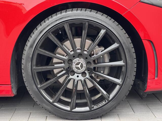 Mercedes-Benz A-KLASSE 200 Business Solution AMG Night | Panorama | 19" | Widescreen | NL Auto NAP