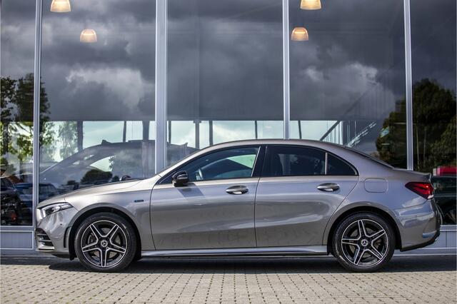 Mercedes-Benz A-KLASSE 250 e Business Solution AMG | Camera | LED