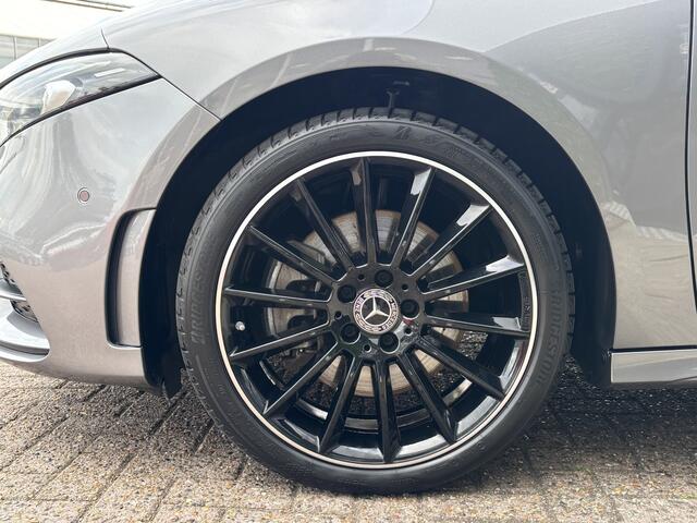 Mercedes-Benz A-KLASSE 250 e Premium AMG | Night | Pano | Camera | 19" LMV | BTW