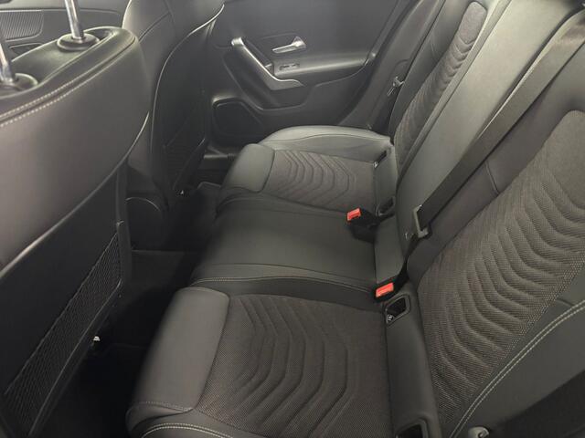 Mercedes-Benz A-KLASSE 180 Business Line Led Camera Parctronic