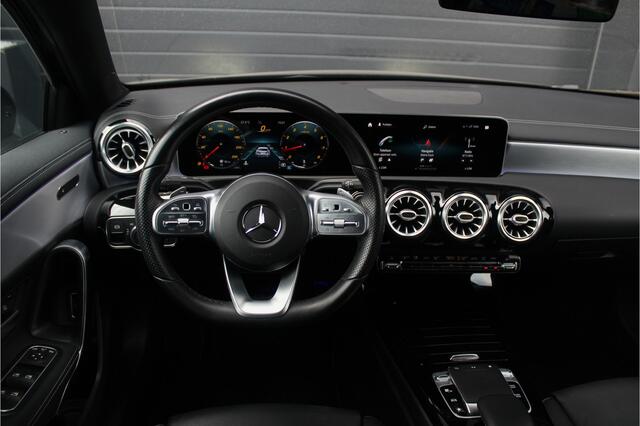 Mercedes-Benz A-KLASSE 220 4MATIC AMG | Leder | Sfeerverl. | Camera | Premium Plus
