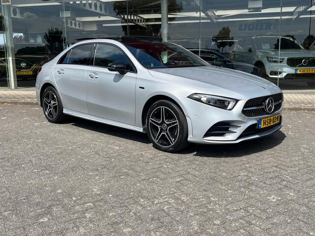 Mercedes-Benz A-KLASSE 250 e Business Solution AMG-Line Automaat | Pano | Memory-Pack | Sfeer | Full LED | Trekhaak | occasion