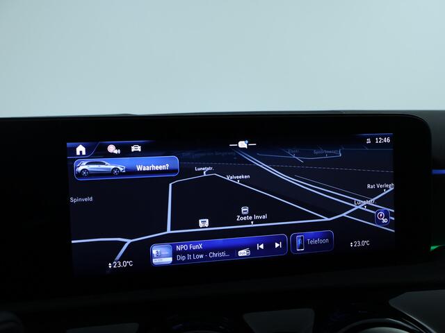 Mercedes-Benz A-KLASSE 250 e Star Edition AMG Line | Nightpakket | Parkeerpakket met achteruitrijcamera | KEYLESS GO | Dodehoekassistent | Antidiefstalpakket URBAN GUARD PLUS | Sfeerverlichting | Verwarmde stoelen vooraan |