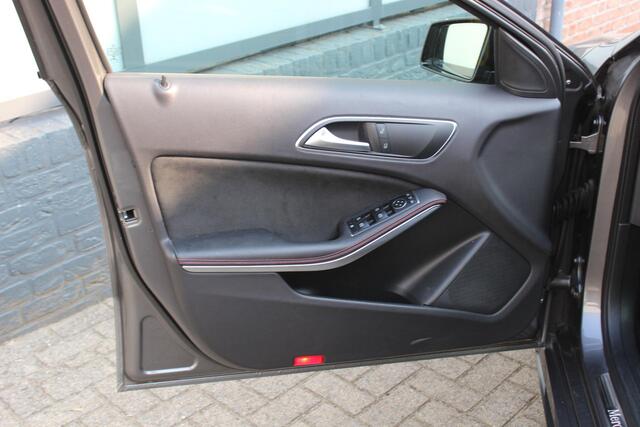 Mercedes-Benz A-KLASSE 180 Sport Edition AMG Pack, Night Pack, Panoramadak, PDC incl Camera, Klima, Winterpack. 1e eigenaar