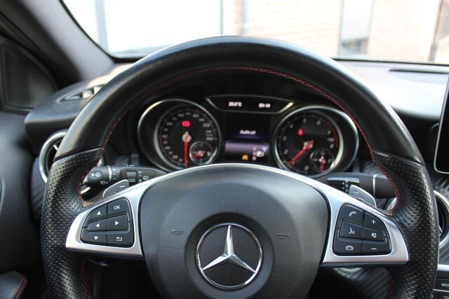 Mercedes-Benz A-KLASSE 180 Sport Edition AMG Pack, Night Pack, Panoramadak, PDC incl Camera, Klima, Winterpack. 1e eigenaar