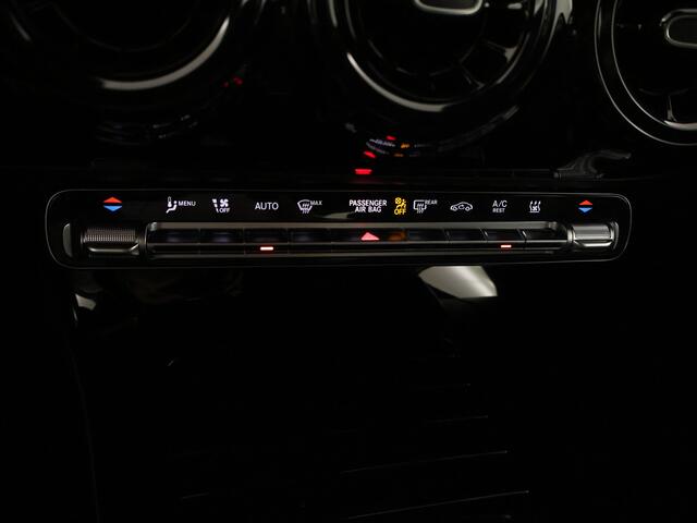 Mercedes-Benz A-KLASSE 250 e Star Edition LIMITED | Dodehoekassistent | Verwarmde stoelen vooraan | Spiegelpakket | Parkeerpakket met achteruitrijcamera | Extra USB-poorten |