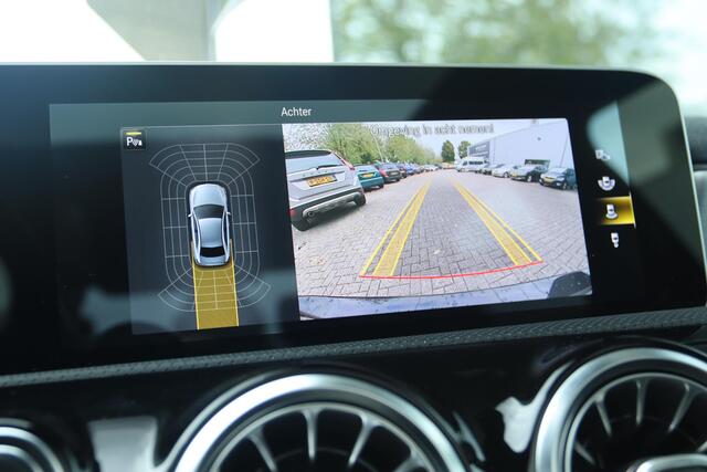 Mercedes-Benz A-KLASSE 250E BUSINESS SOLUTION AMG LIMITED | PANO | KEY-LESS | CARPLAY | TREKHAAK | CAMERA | MEMORY