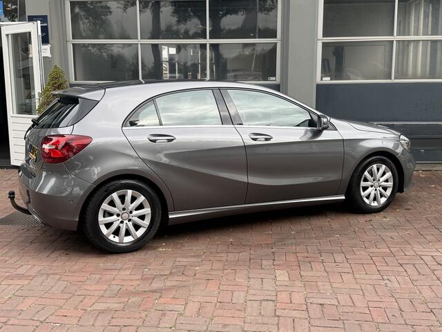 Mercedes-Benz A-KLASSE 180 Business Solution Automaat,Cruise,Camera,16Inch 123Pk Bj 2017 Dealer onderhouden