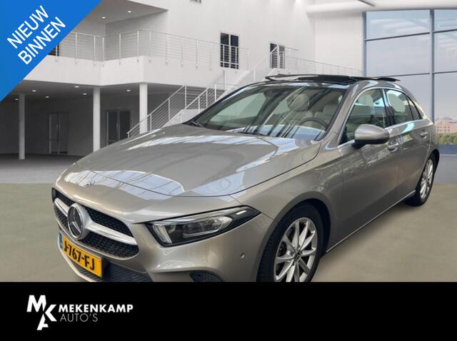 Mercedes-Benz A-KLASSE 180 Business Solution Luxury 17"/Panoramadak/Elektrische stoelen + memory/Keyless/Trekhaak/Stoelverwarming/Multibeam/Sfeerverlichting/Camera