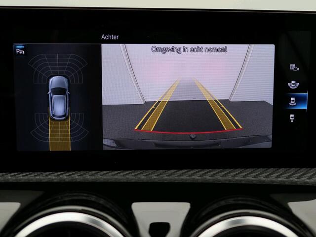 Mercedes-Benz A-KLASSE 180 Business Solution Panorama Schuif Kanteldak | Led koplampen. Inclusief 24 maanden MB Certified garantie voor Europa.