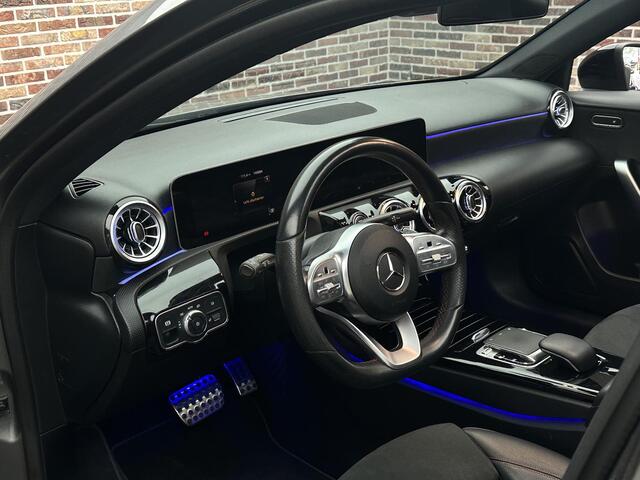 Mercedes-Benz A-KLASSE 250 AMG Panorama Sfeer Camera Led Tune