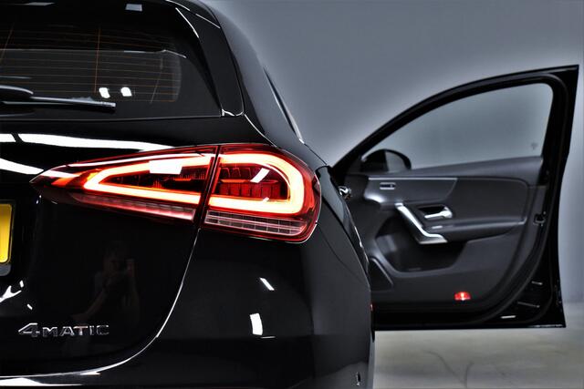 Mercedes-Benz A-KLASSE 220 4MATIC 191pk Automaat Premium CarPlay/Virtual/Camera/Navi/Led/H.Leer/Pdc/Trekhaak