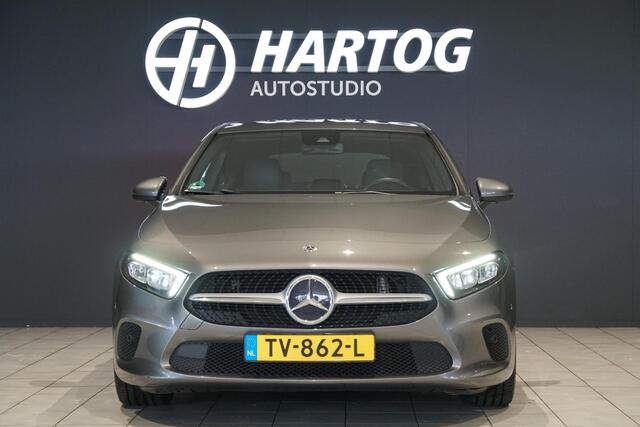 Mercedes-Benz A-KLASSE 180 d AUTOMAAT + AFNEEMBARE TREKHAAK / 18'' / LED / CAMERA