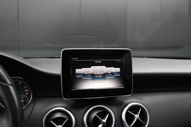 Mercedes-Benz A-KLASSE 160 Ambition | PANO-DAK | SPORTSTOELEN | HALF LEDER | PDC | LMV | CRUISE | NAVI |