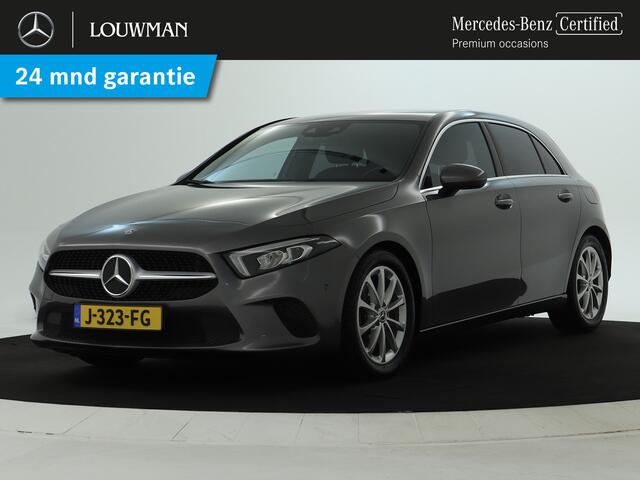 Mercedes-Benz A-KLASSE 160 Business Solution Luxury | Achteruitrijcamera | Sfeerverlichting | Stoelverwarming | Leder | Apple Carplay | Inclusief 24 maanden MB Certified garantie voor Europa.