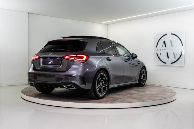 Mercedes-Benz A-KLASSE 180 Business Solution AMG 136PK | Pano | Sfeer | Stoplichtweergave | Carplay | Garantie
