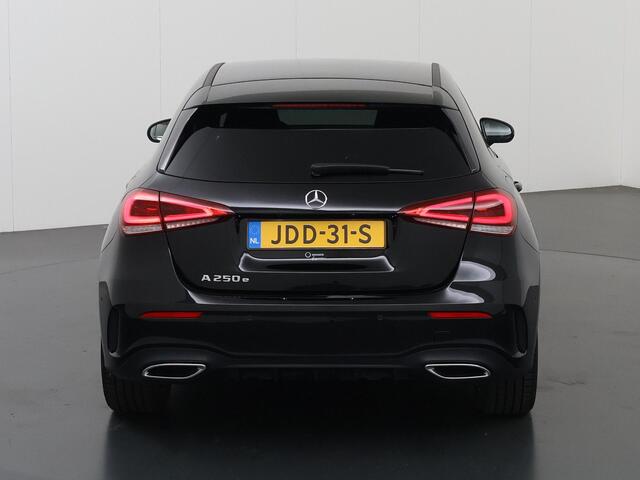 Mercedes-Benz A-KLASSE 250 e AMG Line | Night pakket | Apple carplay | Sfeerverlichting | Widescreen |