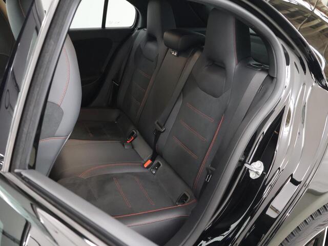 Mercedes-Benz A-KLASSE 250 e AMG Line | Night pakket | Apple carplay | Sfeerverlichting | Widescreen |