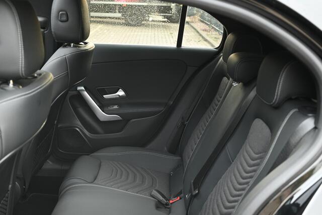 Mercedes-Benz A-KLASSE 250 e | Panoramadak | Luxury