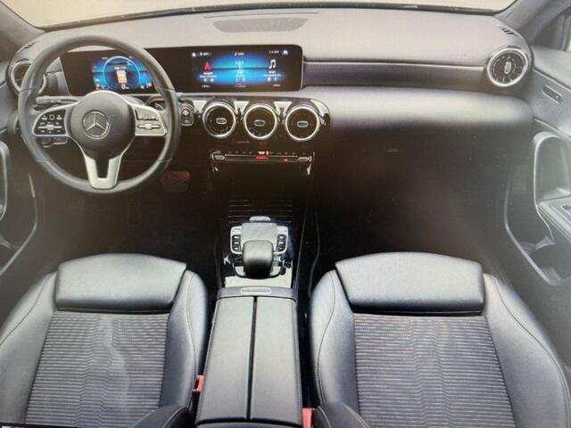 Mercedes-Benz A-KLASSE 180 d Launch Edition B - COMING SOON