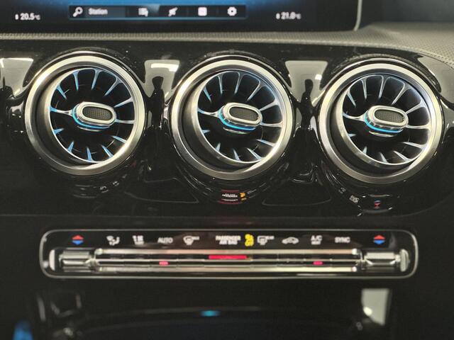Mercedes-Benz A-KLASSE 200 AMG Premium Plus CARPLAY | CAMERA |