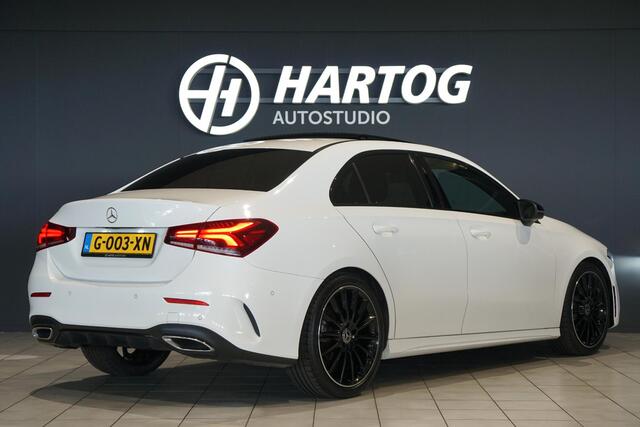 Mercedes-Benz A-KLASSE 180 AMG Line + SCHUIFDAK / CAMERA / NIGHTPAKKET / WIDESCREEN / CARPLAY