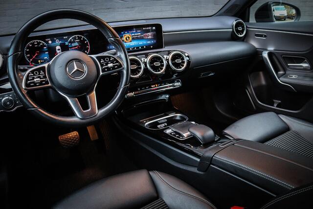 Mercedes-Benz A-KLASSE 200 Launch Edition Premium Wide Screen