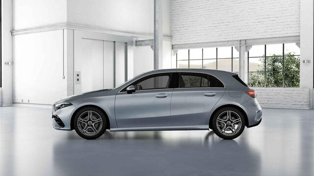 Mercedes-Benz A-KLASSE 180 Business Solution AMG | Panoramaschuifdak | Achteruitrijcamera | Nightpakket | MULTIBEAM LED | Stoelverwarming |