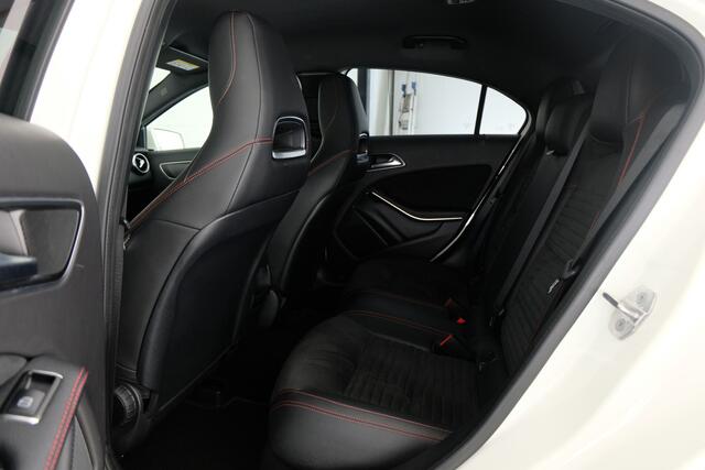 Mercedes-Benz A-KLASSE 180 Business Solution AMG Upgrade Edition | orig. NED | CAMERA | STOELVERW. | CLIMA |