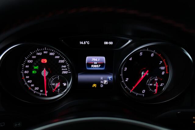 Mercedes-Benz A-KLASSE 180 Business Solution AMG Upgrade Edition | orig. NED | CAMERA | STOELVERW. | CLIMA |