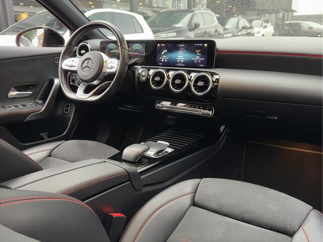 Mercedes-Benz A-KLASSE 200 AUT7 AMG-LINE PANODAK LEDER NAVI CAMERA VIRTUAL-DASH LED LMV-AMG PDC