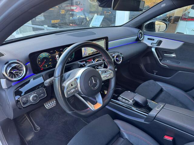 Mercedes-Benz A-KLASSE 250 e Business Solution AMG Limited