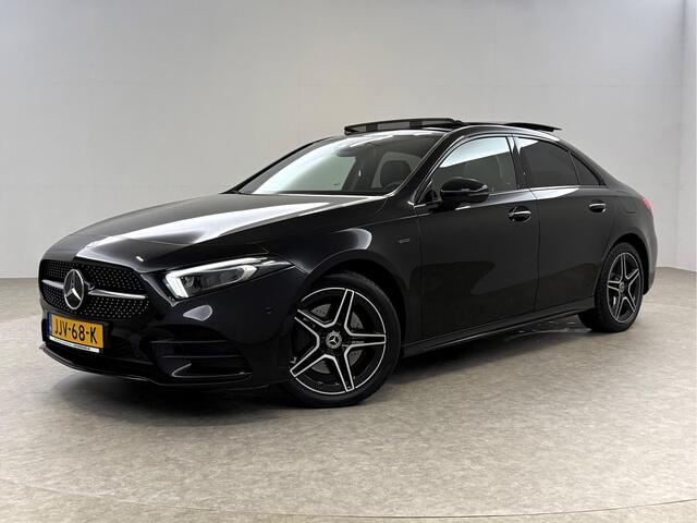 Mercedes-Benz A-KLASSE 250 e AMG | Pano | Sfeerverl. | Memory | Virtual | Camera | Keyless | Trekh. | Carplay