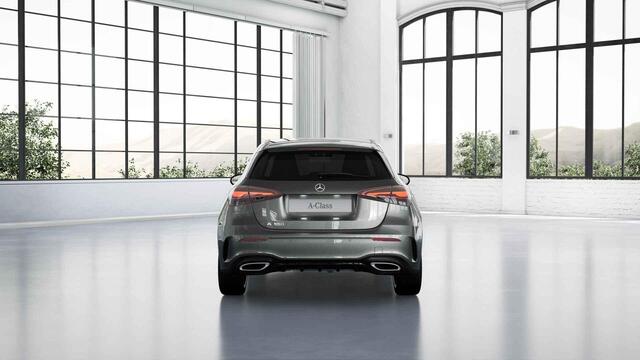 Mercedes-Benz A-KLASSE 180 Business Solution AMG | Panoramaschuifdak | Premium Plus | Nightpakket | 19" Multispaaks AMG velgen | Stoelverwarming | 360° camera | Head-up display |