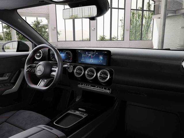 Mercedes-Benz A-KLASSE Hatchback 250 e Business Solution AMG Panorama dak