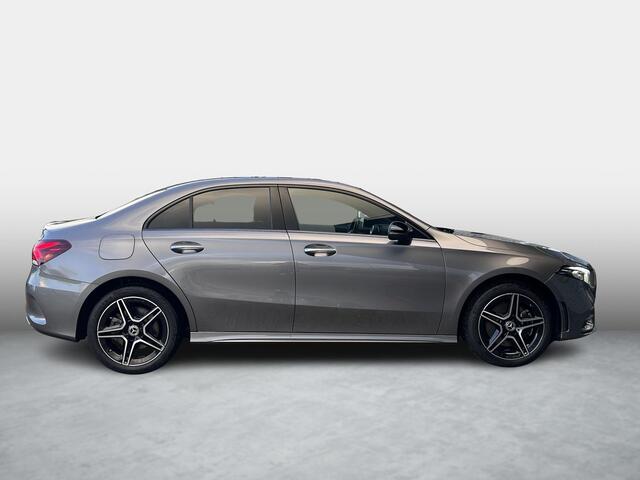 Mercedes-Benz A-KLASSE 250 e AMG Line | Trekhaak | Panoramadak | Head-up display